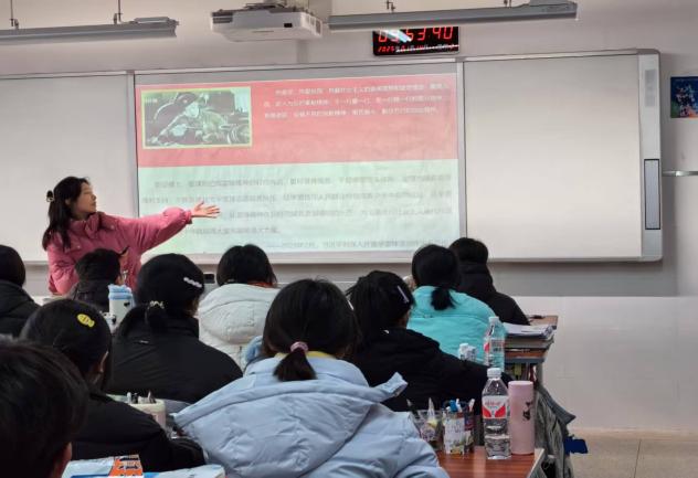 M(jn)W(xu)tԴLF(tun)_չtɫĻ