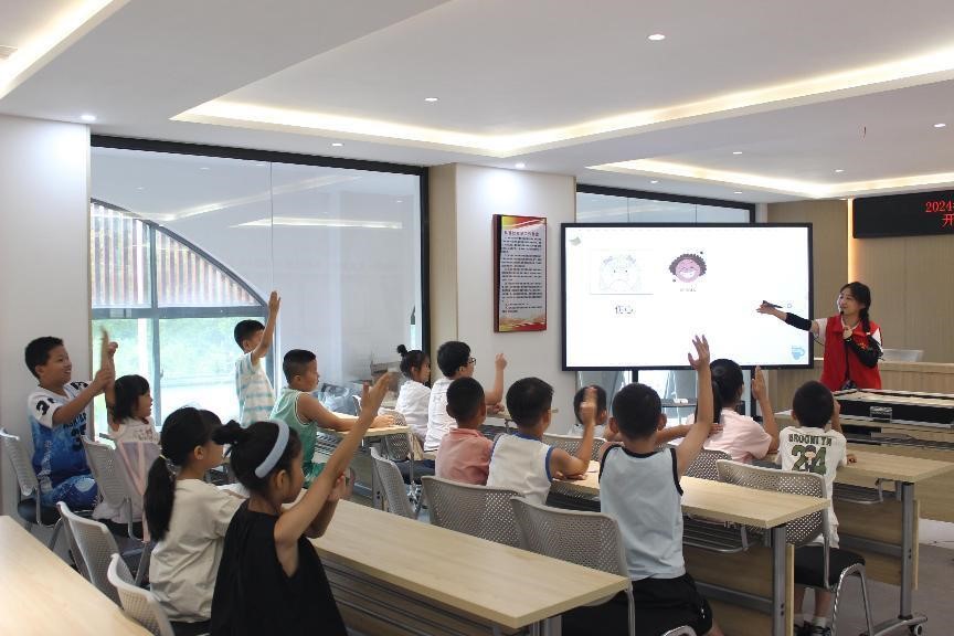 ؔ(ci)(jng)I(y)W(xu)ԺӋ(j)W(xu)ԺഺО顱(sh)`(du)c^(q)(lin)_չ}