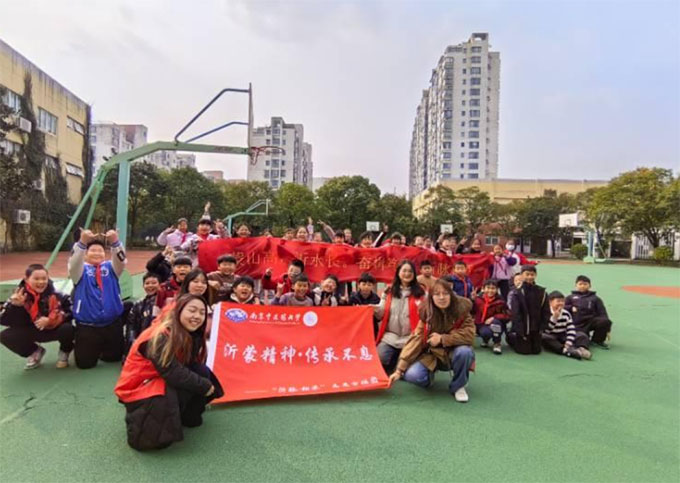 tWMK¿СW_չ퍝wǏ}ӈAMĻ