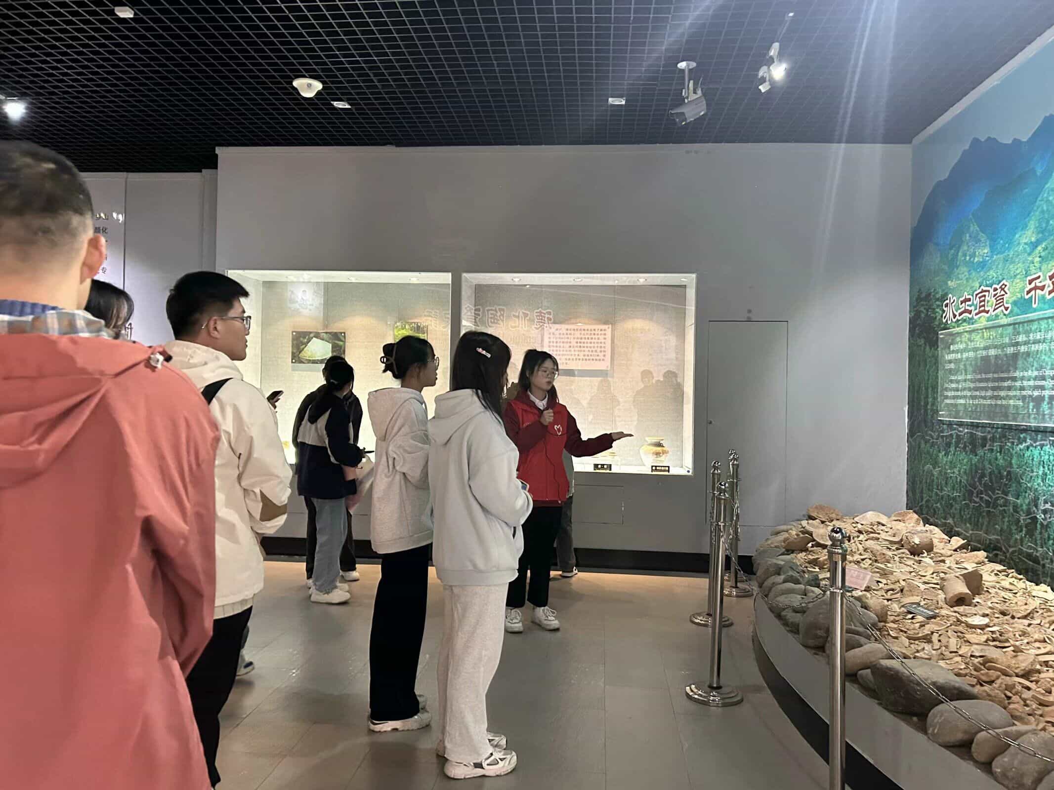 ̽մɵ^(gu)ȥcδ(li)W(xu)F(tun)(du)(hu)(sh)`Ҋ(jin)