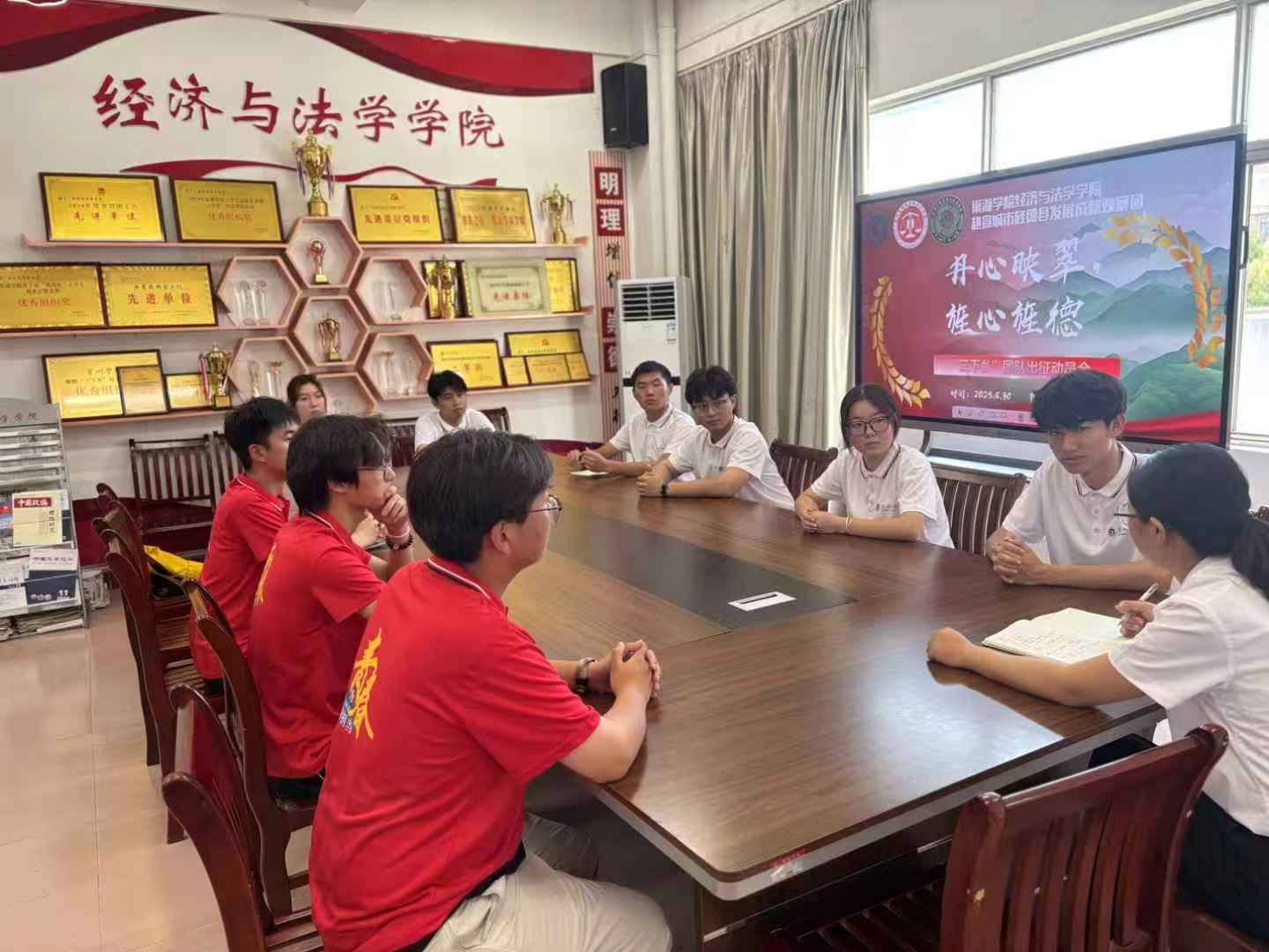 ӳӳ캵£CC³ W(xu)Ժ(jng)(j)cW(xu)W(xu)Ժ캵¿hl(f)չɾ^F(tun)ǰ(dng)T(hu)(c)ӛ