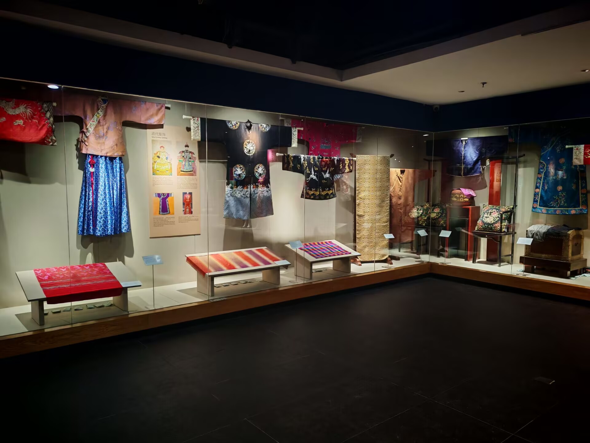 ĴrIWƼWԺĻ֮ݚvʷ֮Դ`Fꠣ̽yĻĻ·