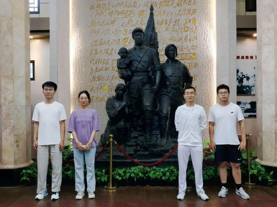 ľʯE顱Ļ{Ќ`꠸w_չWӢ}