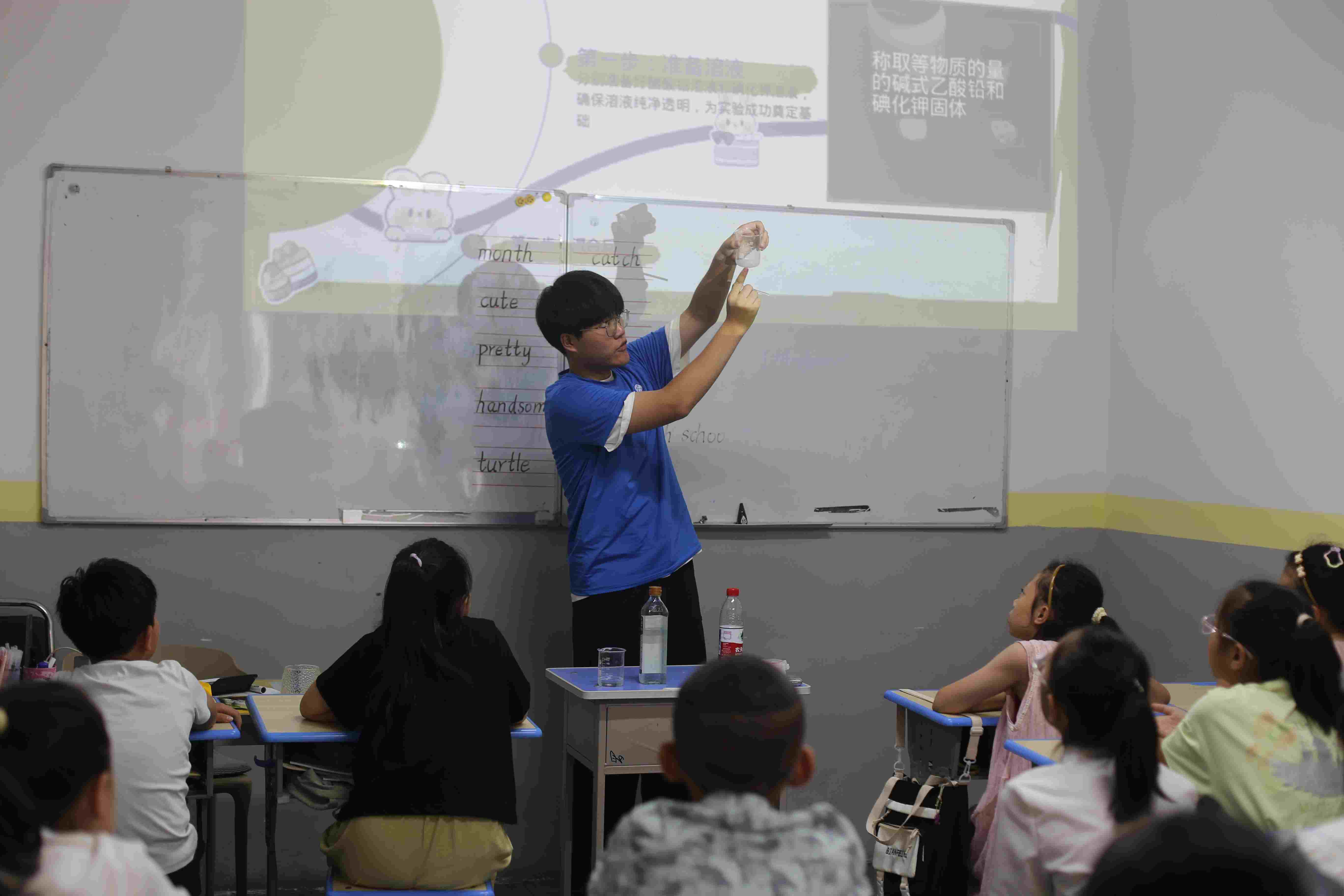 Ȥζ`pw򞣬ʳL(dng)r