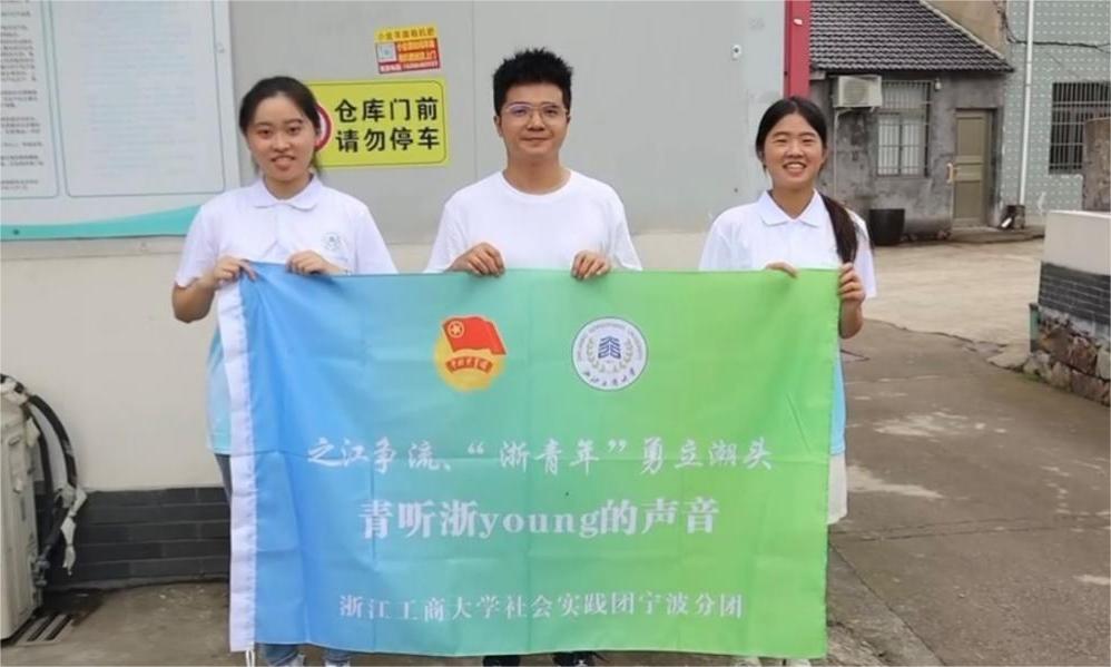  Young`FһꠣƼdrƵZ^M¸