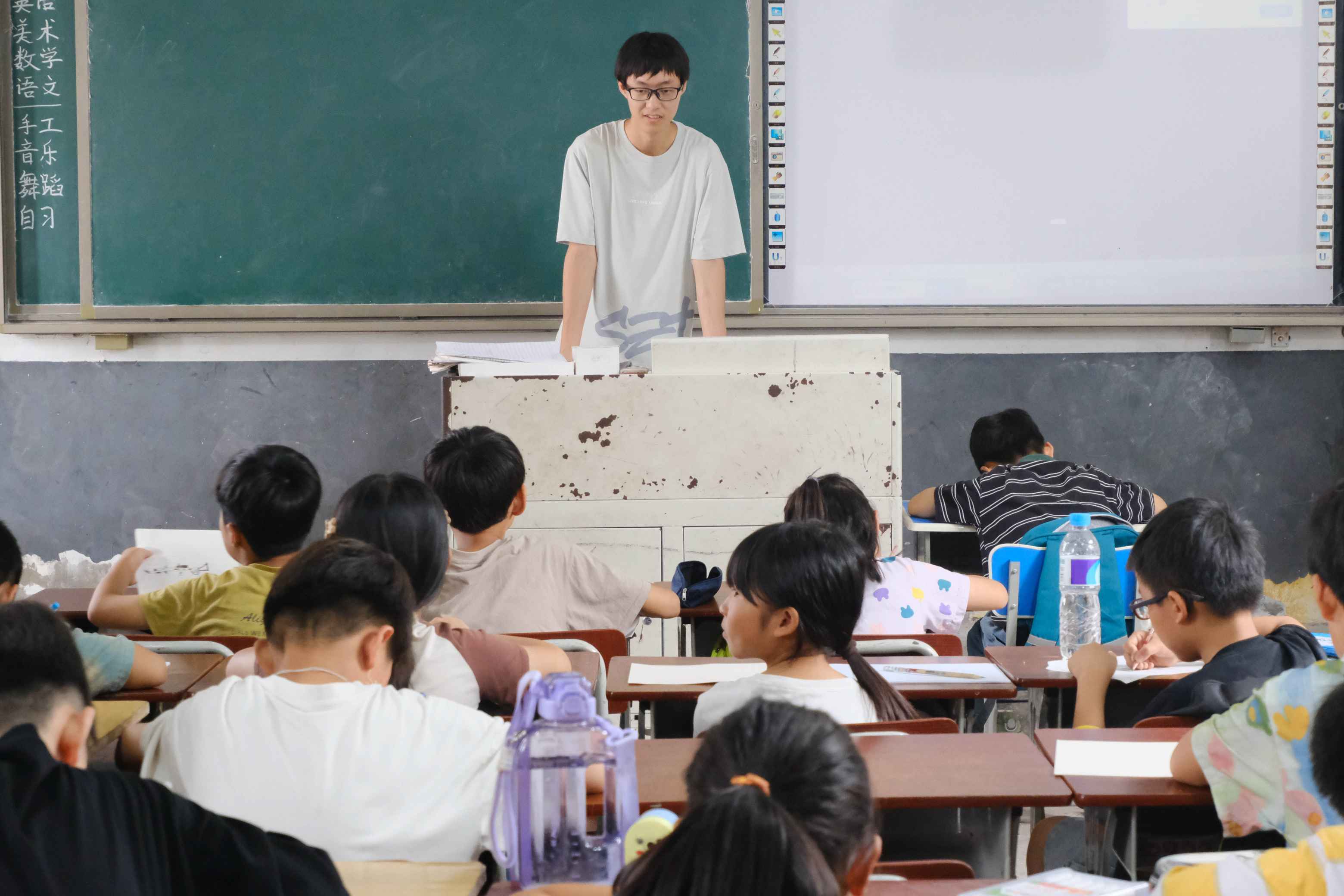 ӺW׷⡱֧̈Fo磬Ƽ׃Ƽ}n