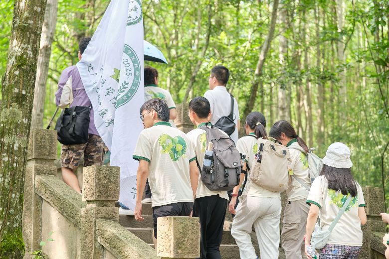 t(y)W(xu)Ժl(xing)(sh)`(du)TP(gun)֮ã̤}ۈF(tun)(du)