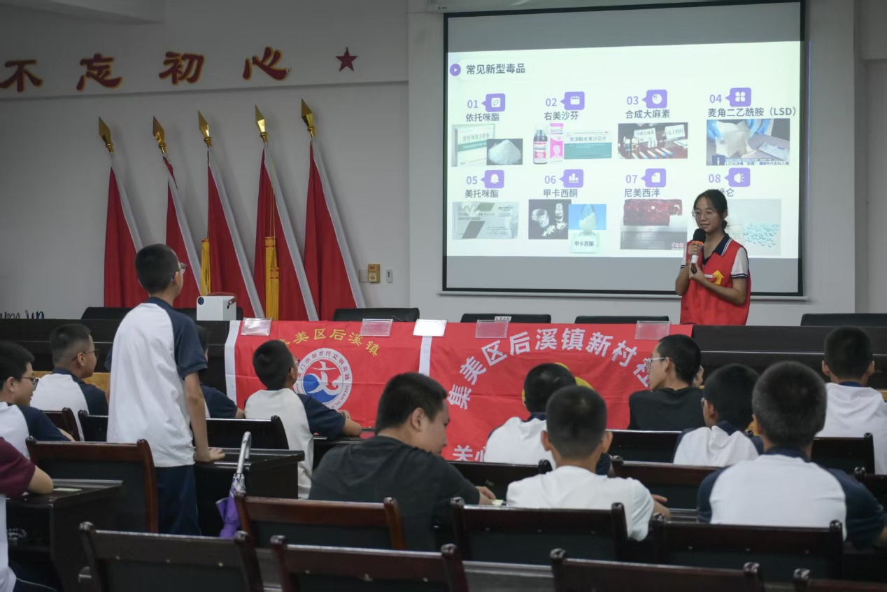 W(xu)Ӕy־ܶ^(q) W(xu)ഺ㣬^С(sh)`(du)Ϫ(zhn)´^(q)