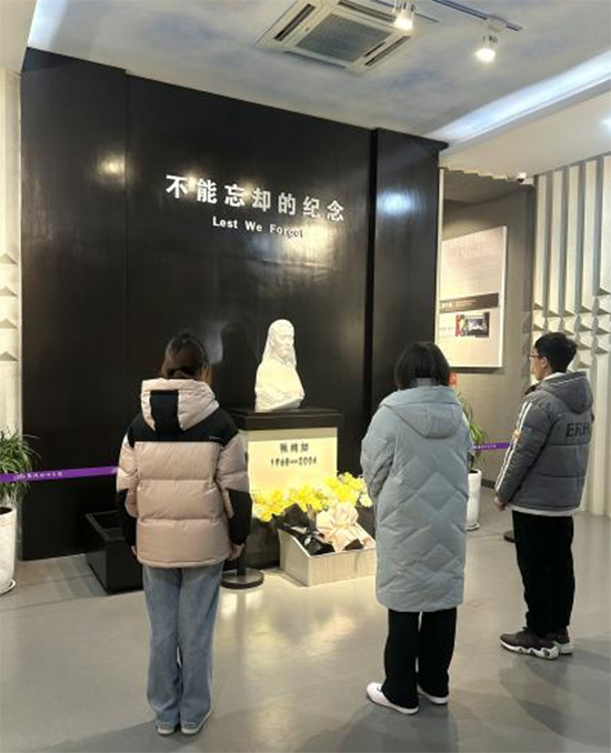 ϾW(xu)бW(xu)ԺE?ni)磬Ļ?></a></li></ul>
<ul class=