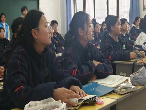 ʯʹW"ͬq~ӋСM"Mһ ߿Wδ