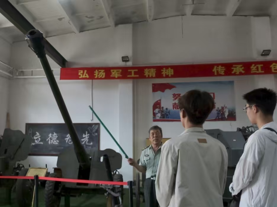 ഺ֡ӳՏ(qing)܊·УW(xu)ӶS(sh)`aƪ