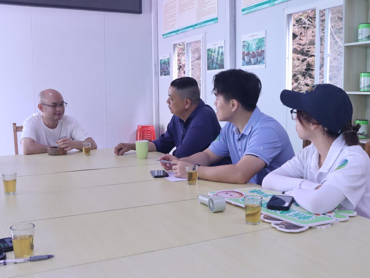 Gֱgx׌ɽȦV̌WԺG־ԸNֲ_չrֱ