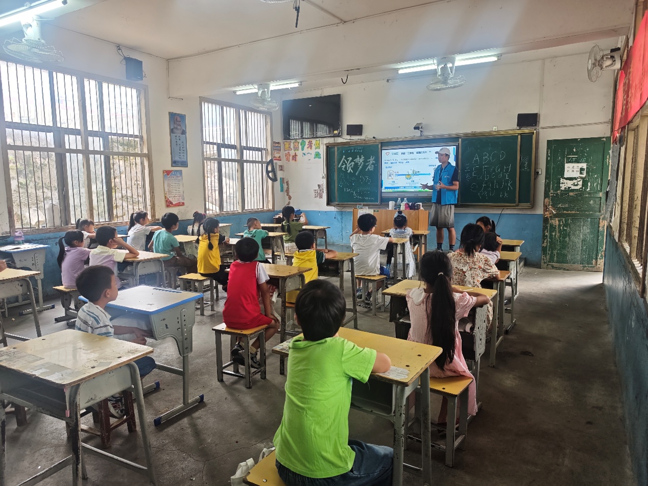 I(lng)ߡδ팍(sh)`F(tun)M(jn)ƺW(xu)У&#160;&#160;v"ɏһ"_չݾ