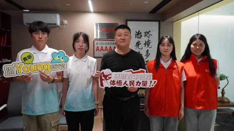 ̴  Young ݷꠣh(hun);ǹWW l(xing)d˼BB