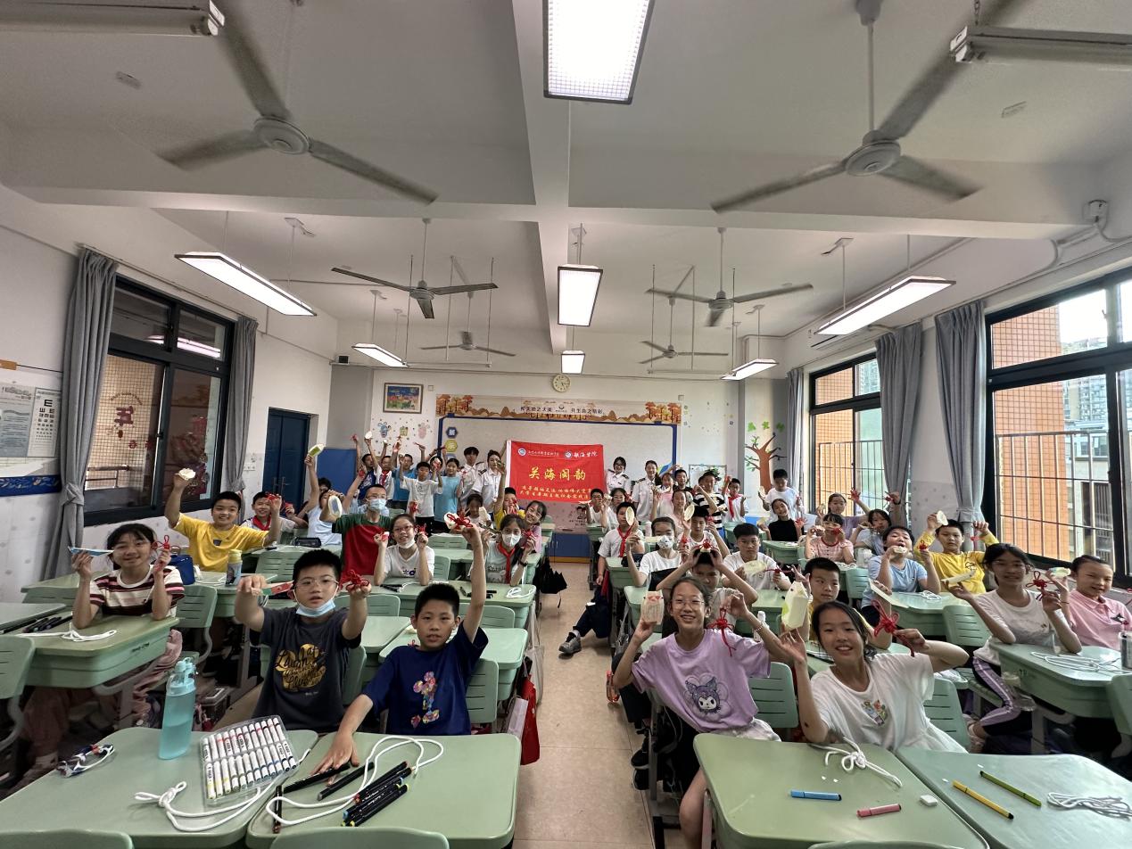 ׷zE c{حBTIgWԺP}퍡MBTڶСW_չMУ@