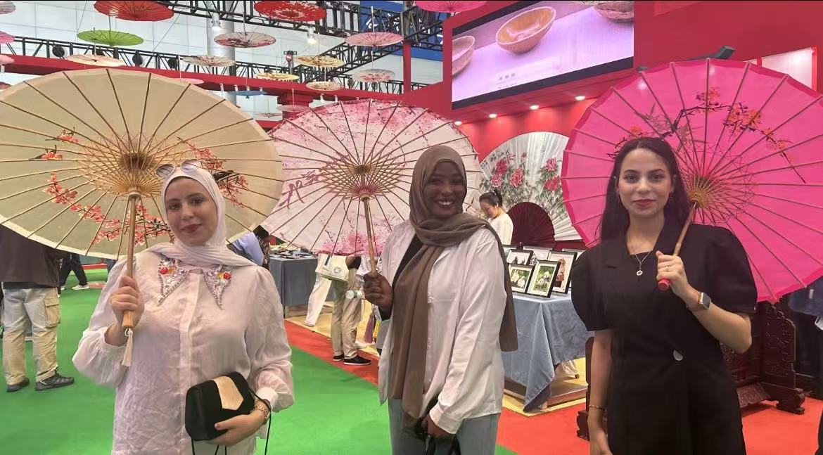 tˎW һһ· AWЇ{𱭈F꠸ϾW_չ{