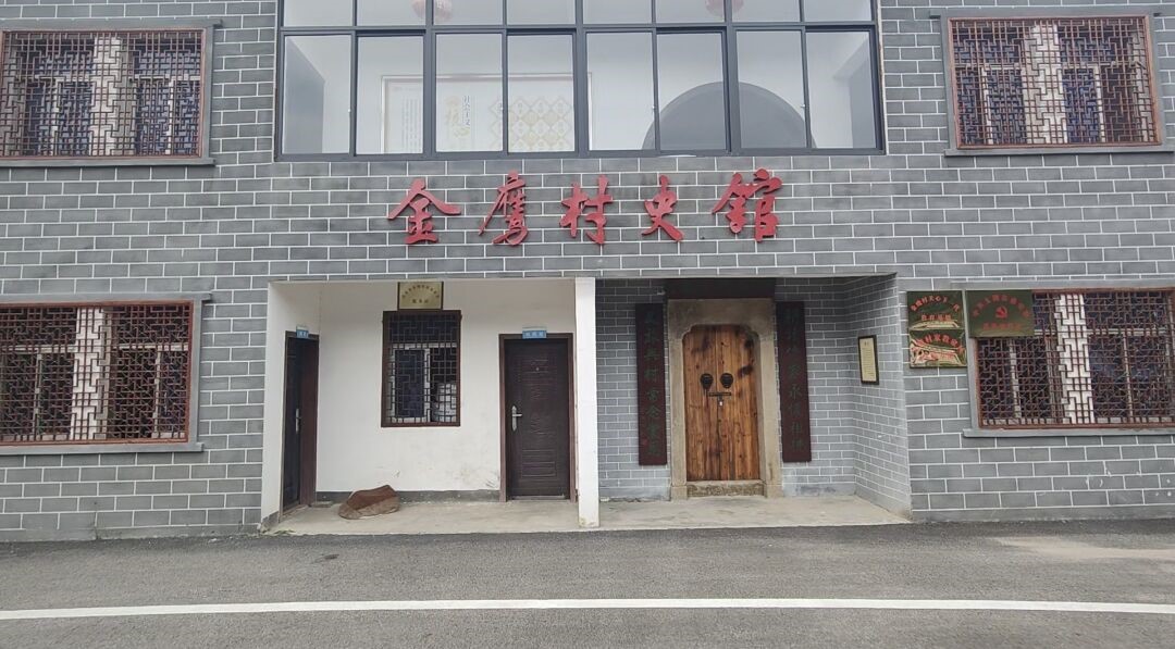 B^ȥcF(xin)ڣI(lng)L(fng)飺M(jn)ʷ^