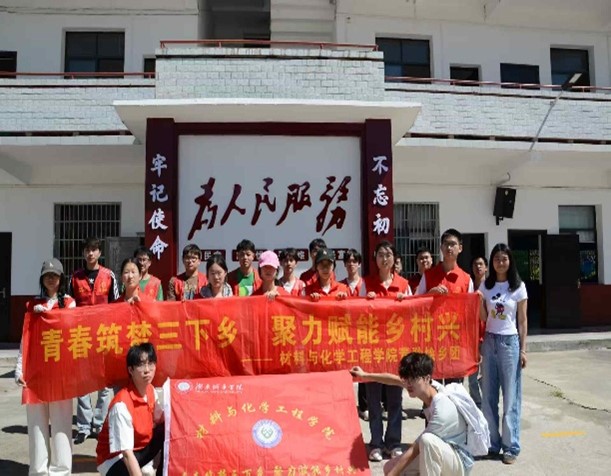 ĻԺl(xing)ഺ֮aɽ(zhn)l(xing)a(chn)I(y)d