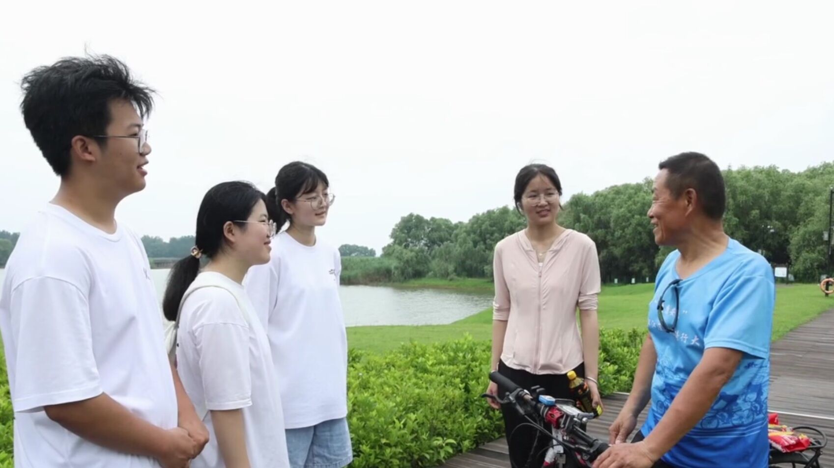 BclչRwGˮɽһɫRɽѦB@`