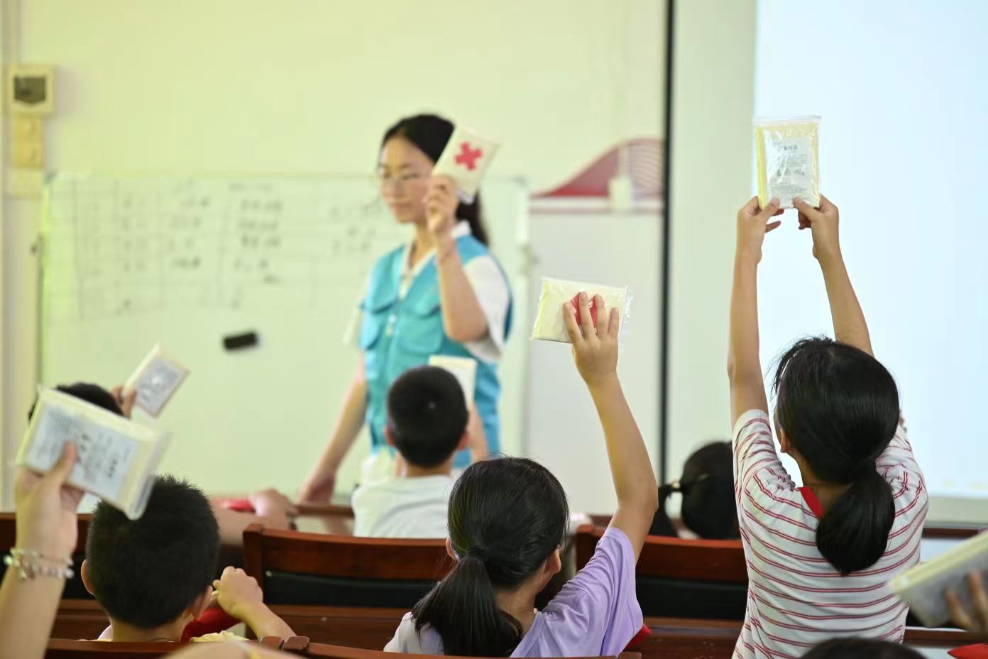 ȡ߅ɽW(xu)tʮּ־Ը(w)(du)Ƹd_չ֪R(sh)I(yng)(dng)