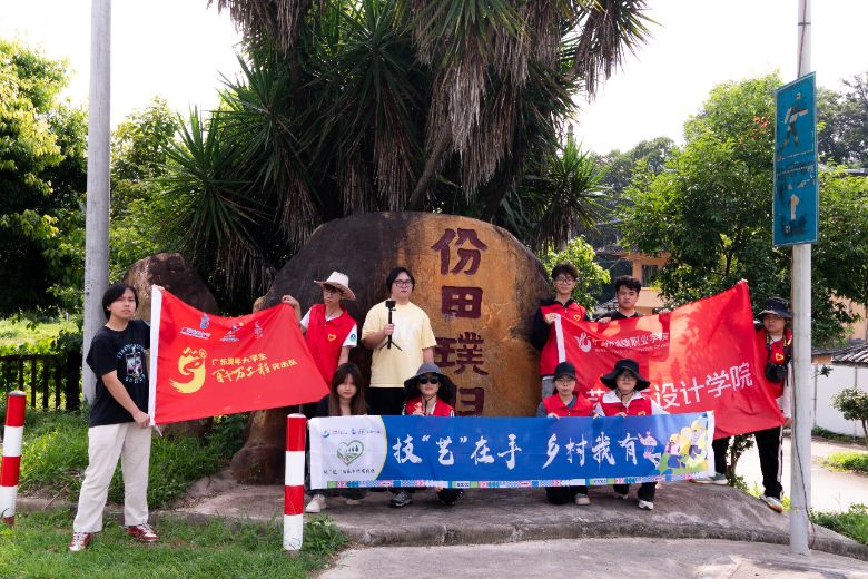 ǧf̣ˇЌ(sh)`F(tun)Ļl(xing)_չ}{(dio)