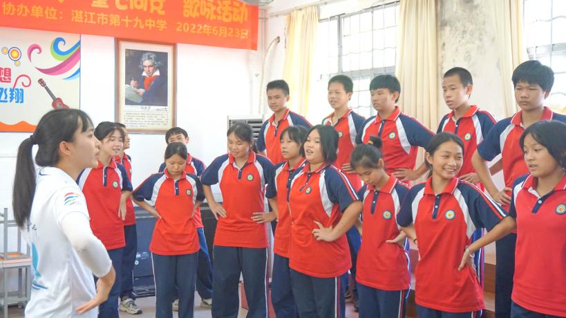 XώW(xu)ԺX`֧̽MȡÈAMɹչF(xin)ɫF(xin)