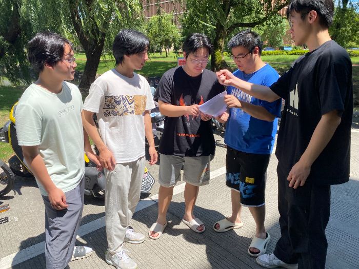 ܽ^(bio)̽ࡪt(y)W(xu)W(xu)@߽У@ƽ塱