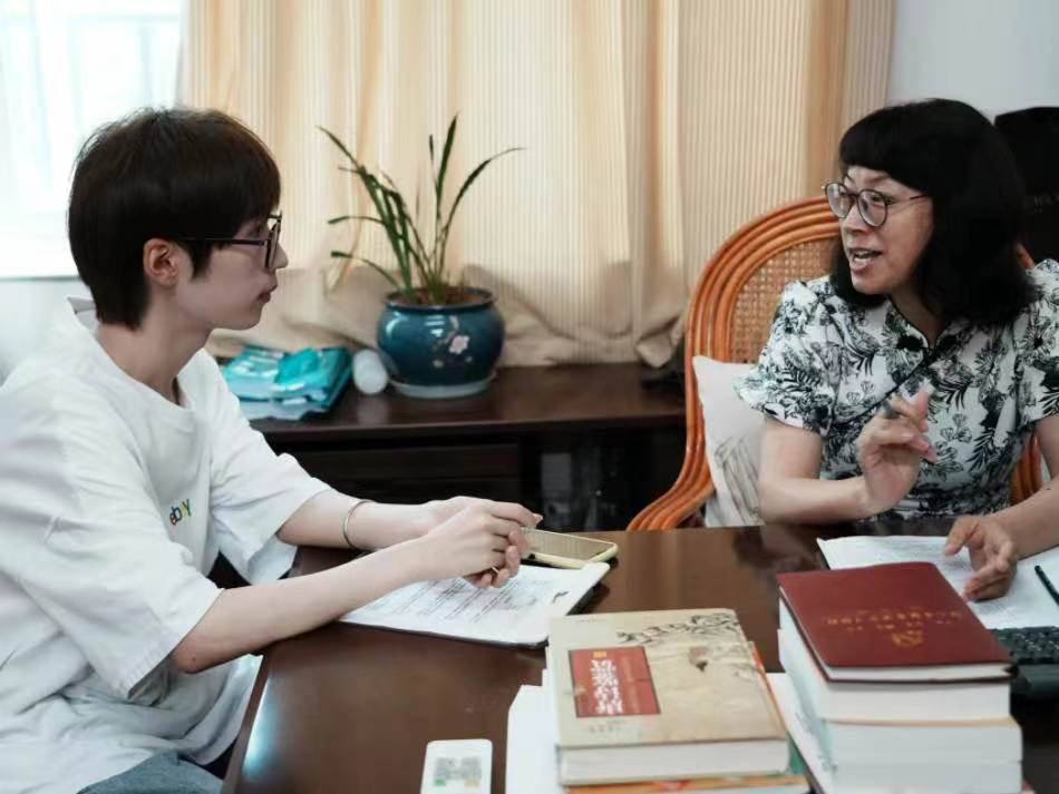 ݎWČWԺ㡰MУ@{СꠣԽ̣UL