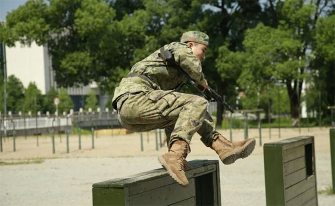 (gu)ƴá(zhn)ӢϵK(zhn)ِĻ