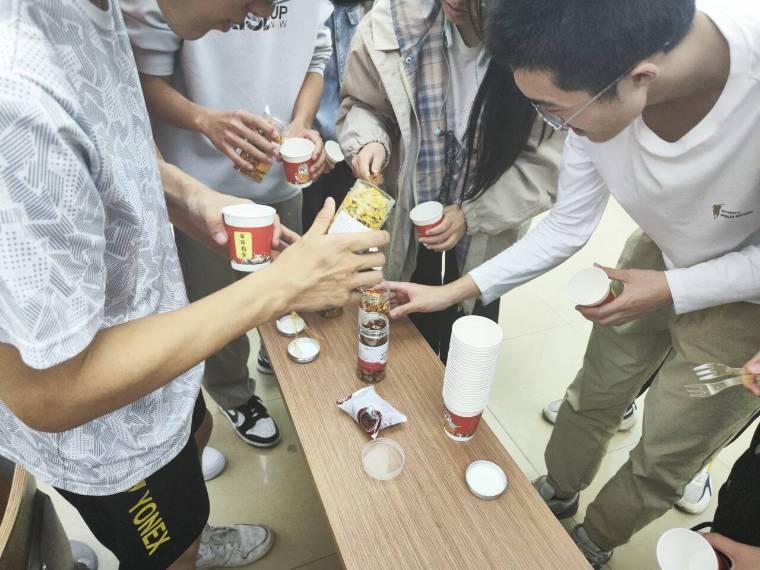 SഺͬС늚⹤̌WԺ20232F֧ekWӈAMɹ