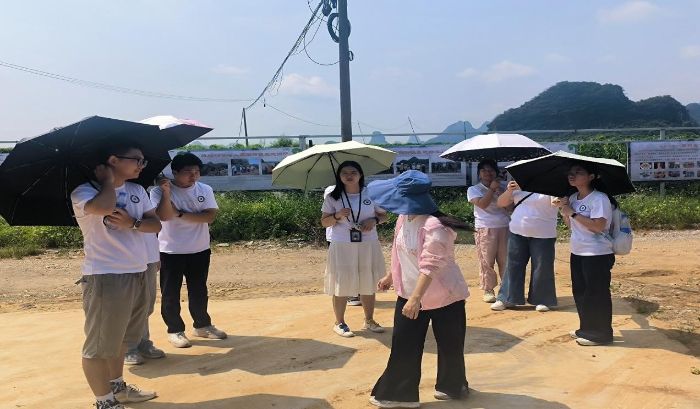 DƬF(tun)(du)ɆT˽ⲢW(xu)(x)(dng)?sh)ؽ?jng)(j)l(f)չƬ  ͨӍTz