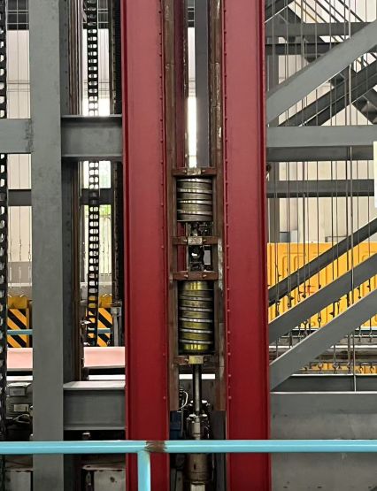 機械變坡水槽設備 宋天浩攝