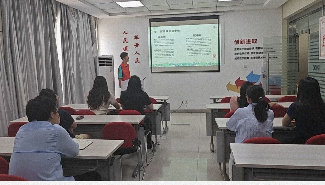 ԴcC(j)е̌W(xu)ԺӢС(du)GɫԴ(q)(dng)Ї(hu)(sh)`(dng)ɹek