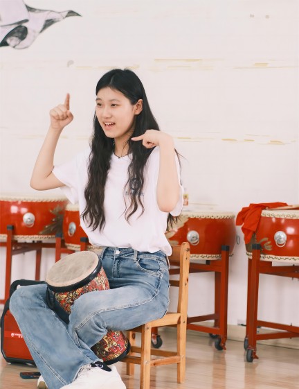  ̩݌WԺ܊܊ ůυ^`FСM_չڶn