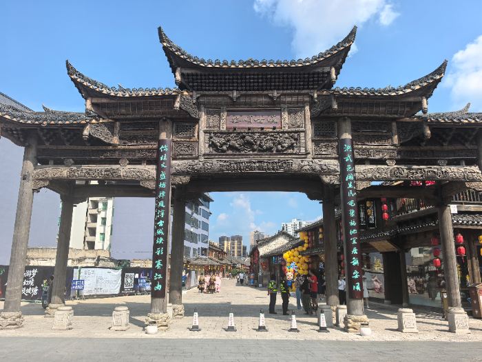 ؔ(ci)W(xu)ӣFݰ m(x)ǧ ٬F(xin)ųL(fng)A