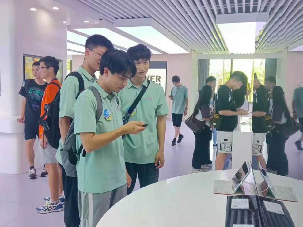 Ϛ|AО Aƴ˹cԄӻWԺǄ(chung)rhƼЈF`o