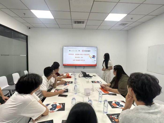 h紨W(xu)ԺӋ(j)C(j)W(xu)Ժ(mng)F(tun)Ҿȡ(jng)̽·ك̹挍(sh)`