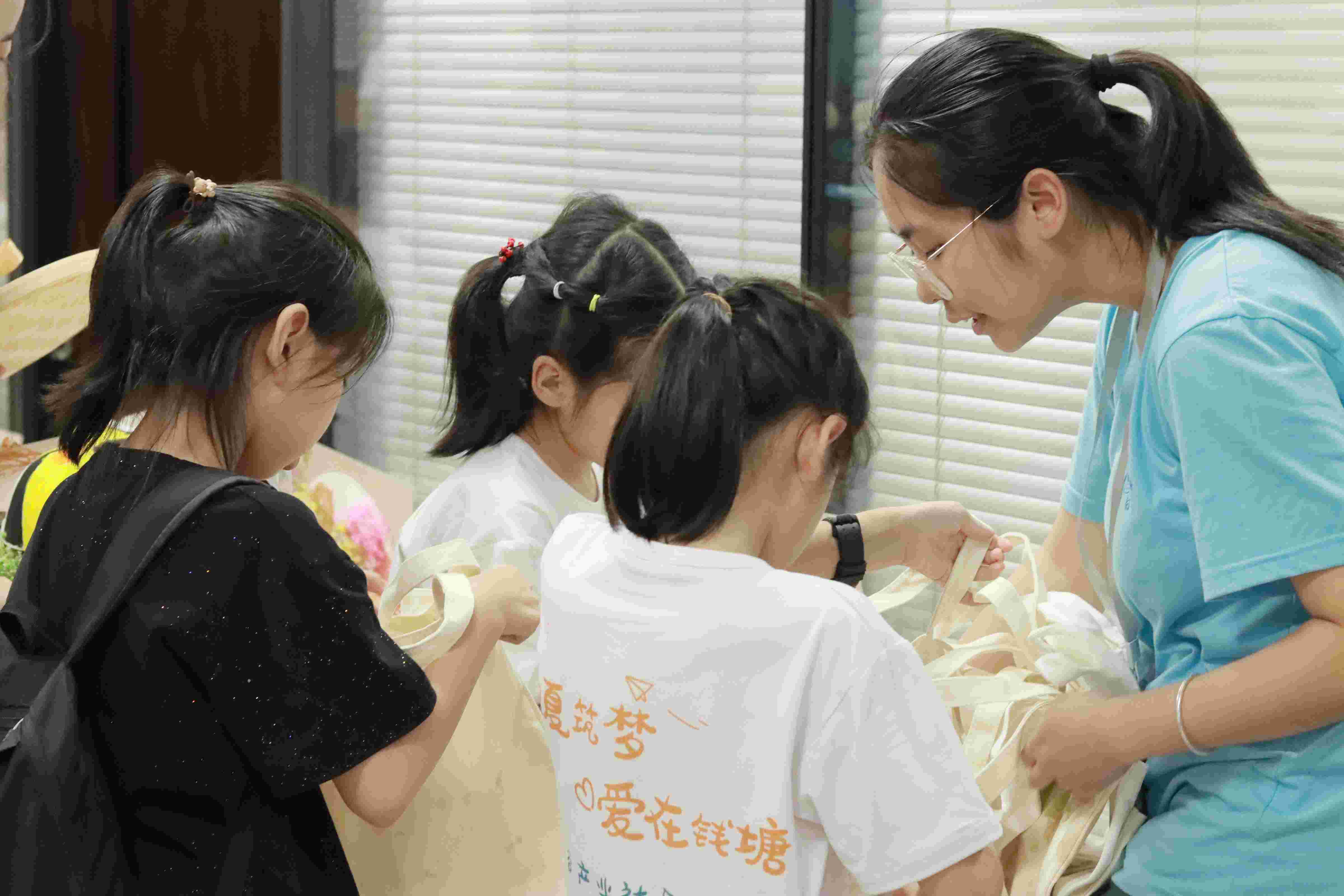 оѿ`GĩI(yng)ڽK X^(q)ȡۆ磬ͯС(hu)(sh)`(du)