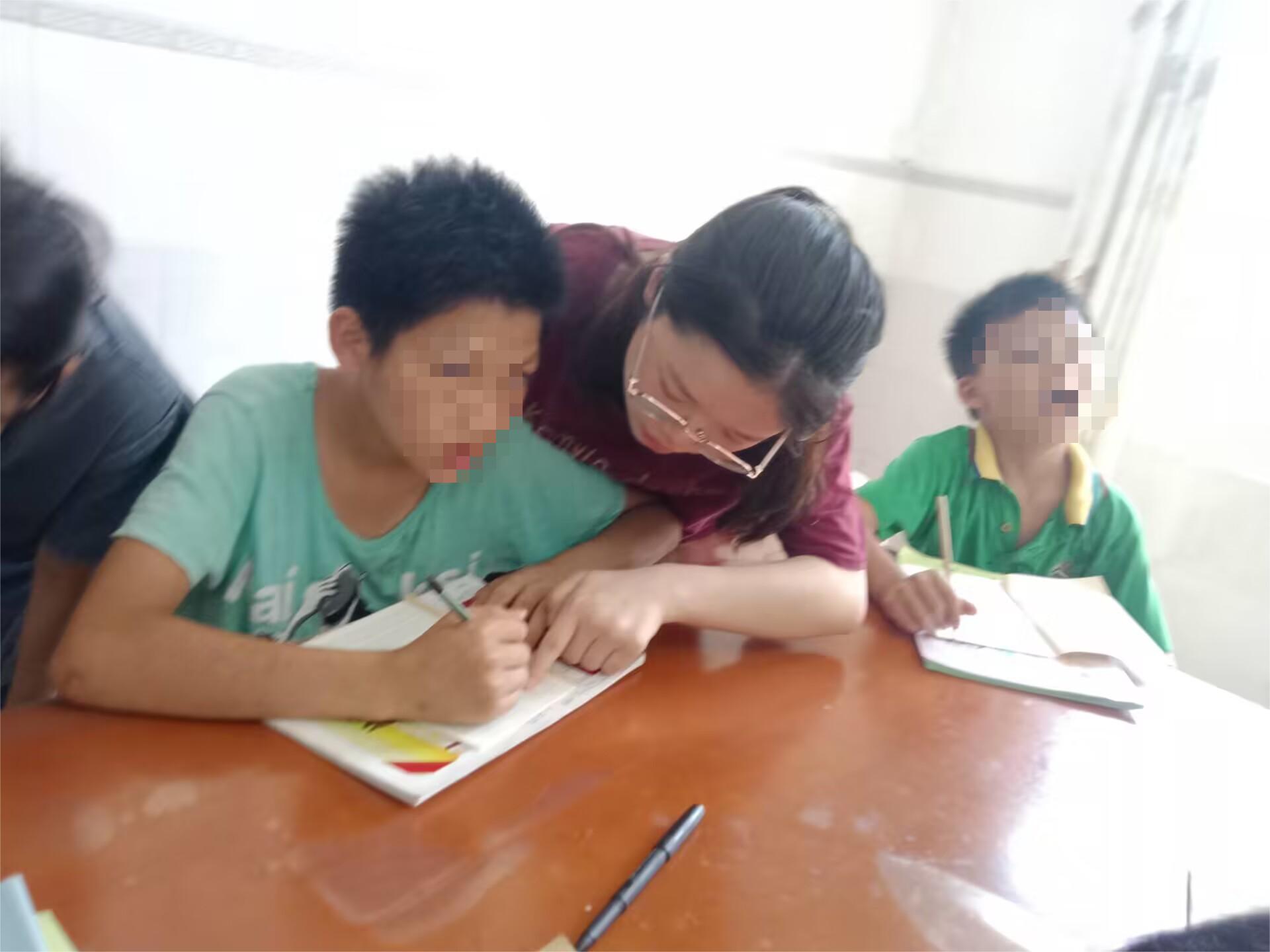 㝙ͯġݹWԺ־Ը߈FꠅLlP۸Ժͯ