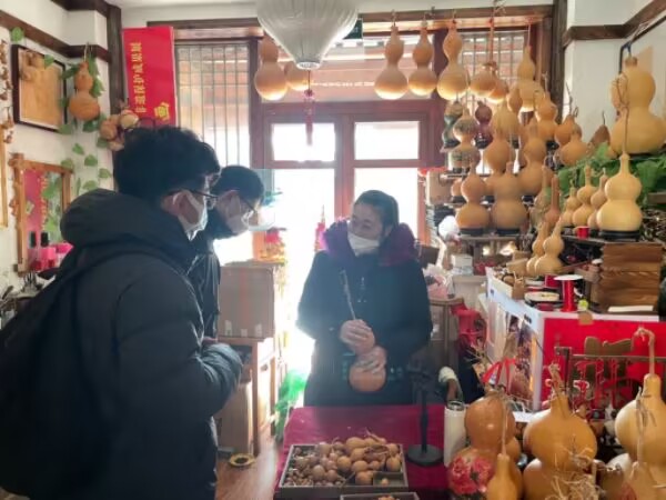 WҊ΢֪`ꠣuSӮJϵķz