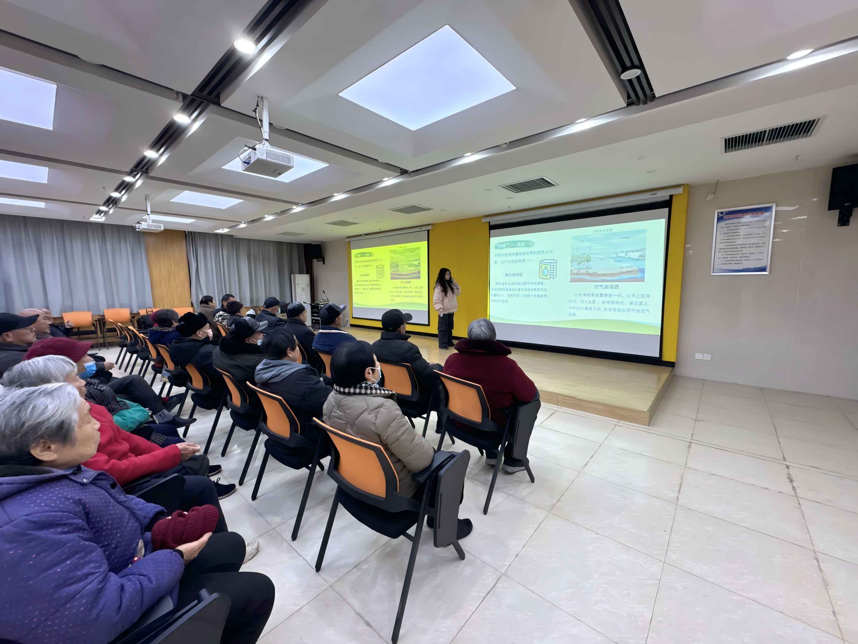 ־Ը(w)(du)M(jn)(gu)ҹ@}(dng)