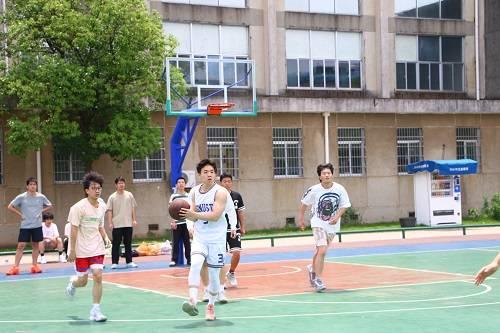 ϿƼW̌WԺFίW@ِAMY