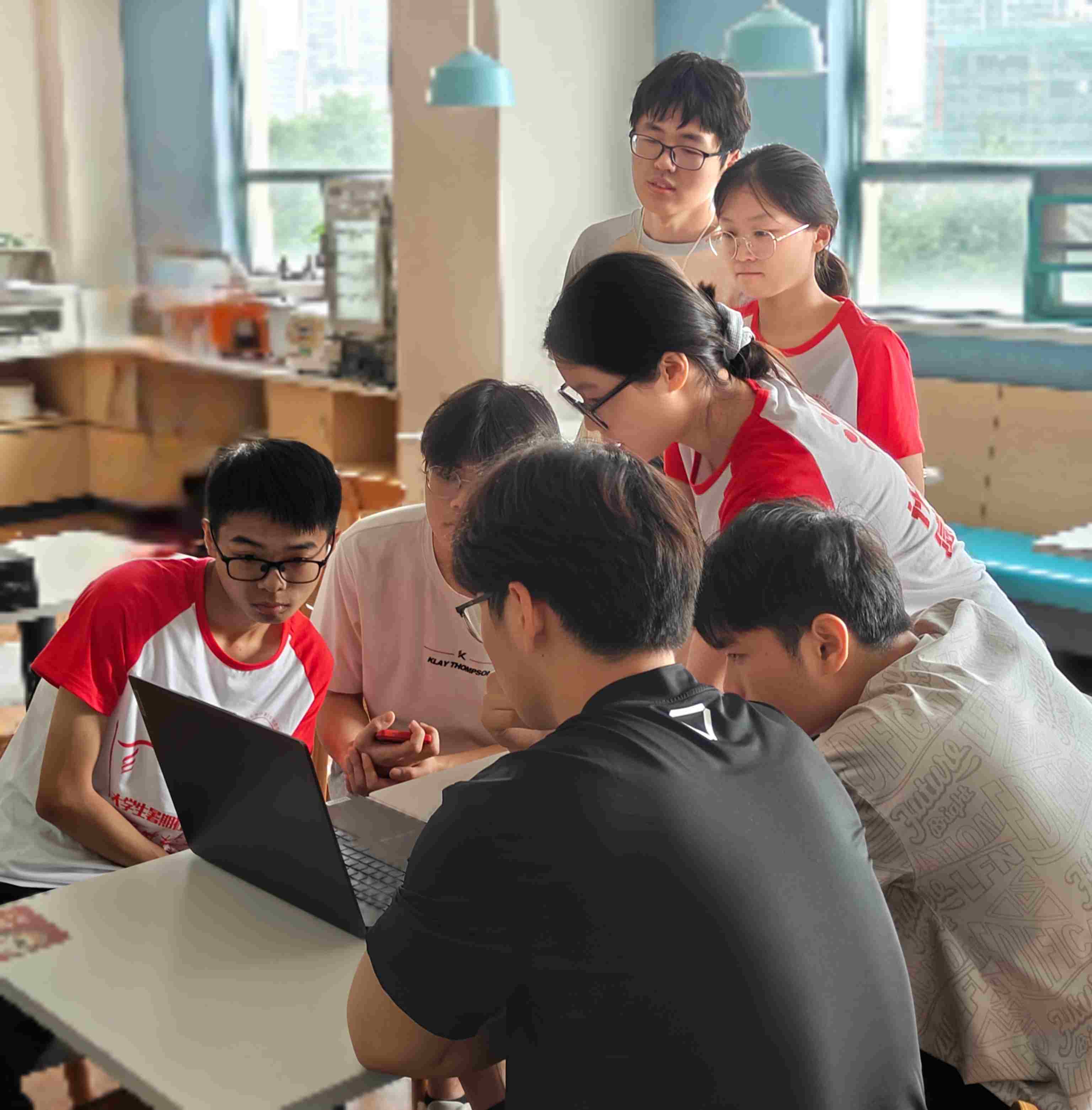 ]Ƽ֮PLĻӋŌWԺA־^XR¡Ŀeվ`F