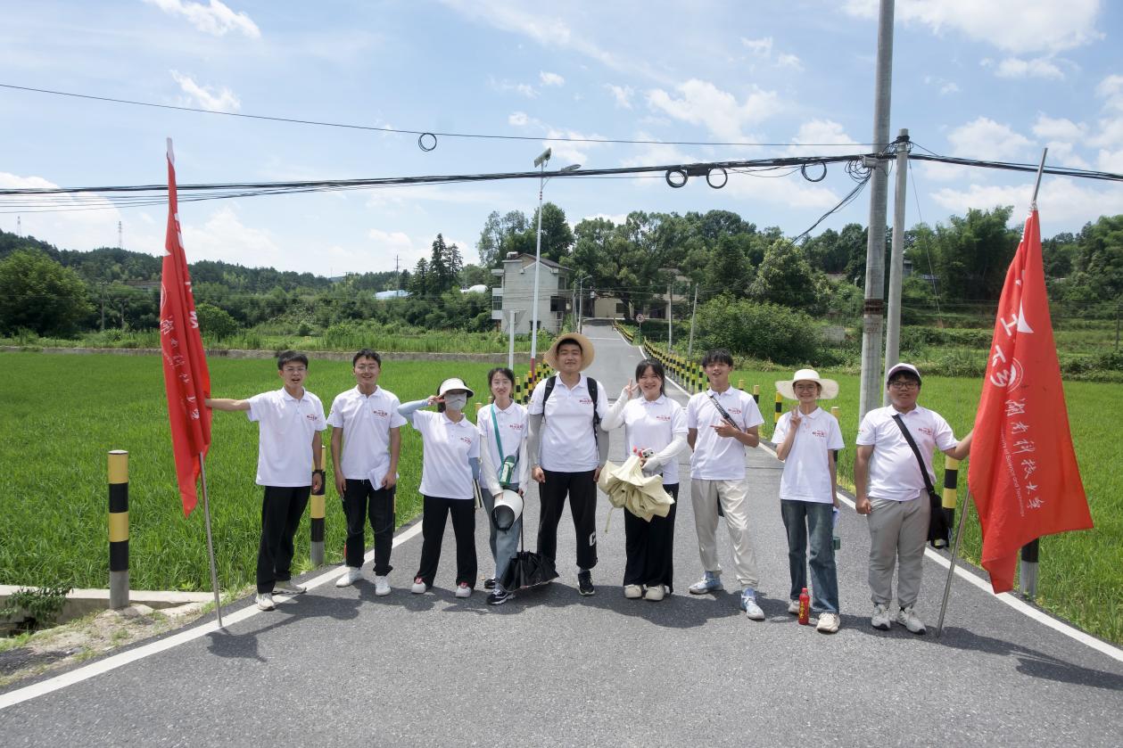 ɳlУůġϿƴľ̌WԺld`F_չ{v