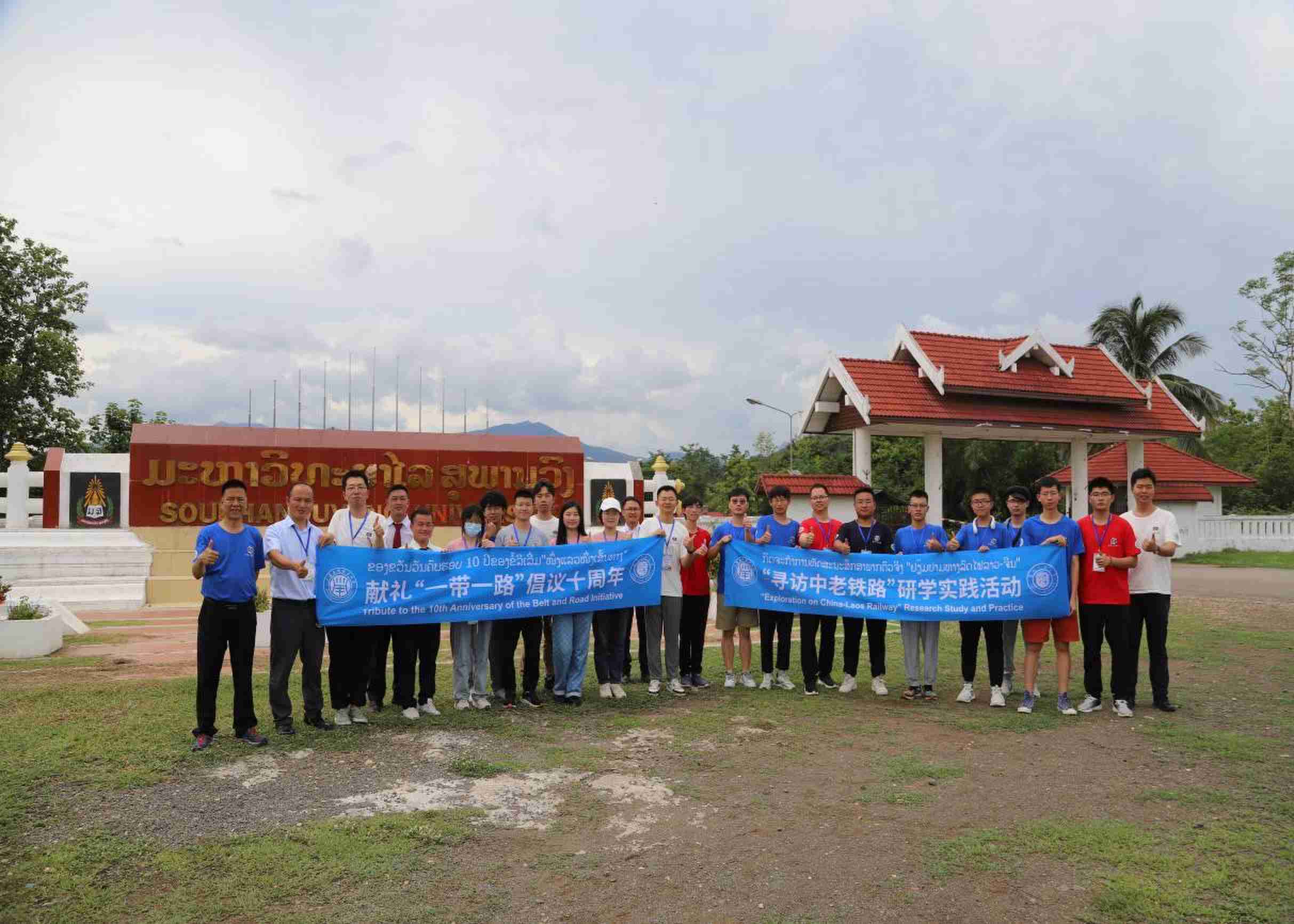 mݽͨW(xu)ľ̌W(xu)Ժ(sh)`(chung)£δϓ댍(sh)(x)(sh)`F(tun)LF·