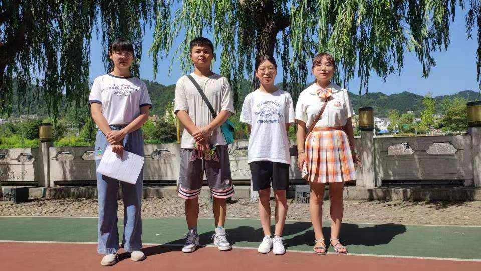 ˮB(ti)o(h){(dio)УW(xu)(qing){(dio)B(ti)h(hun)o(h)Ҫ