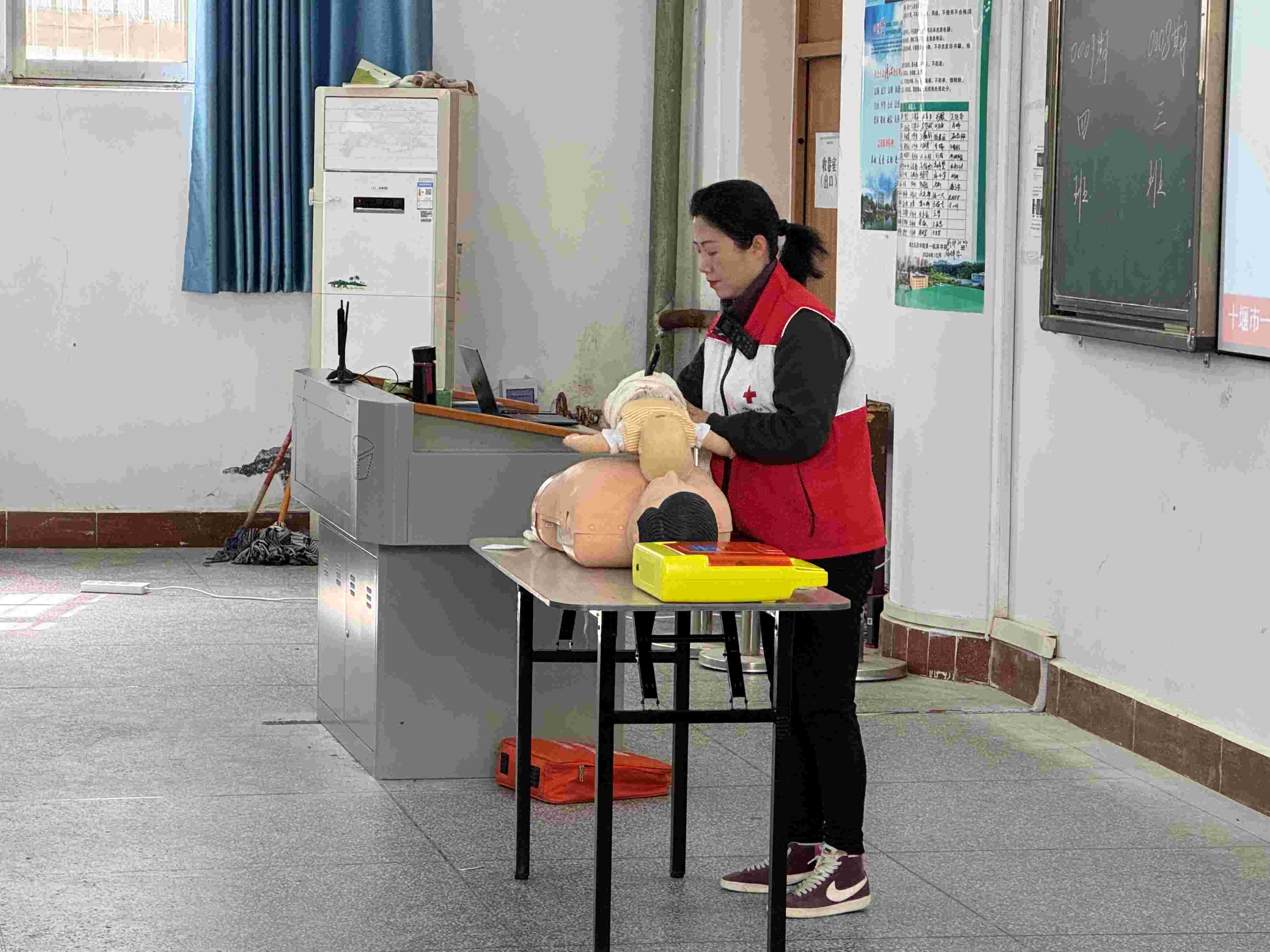 y֡ȡУ@tˎWԺȆTӖڶڈAM