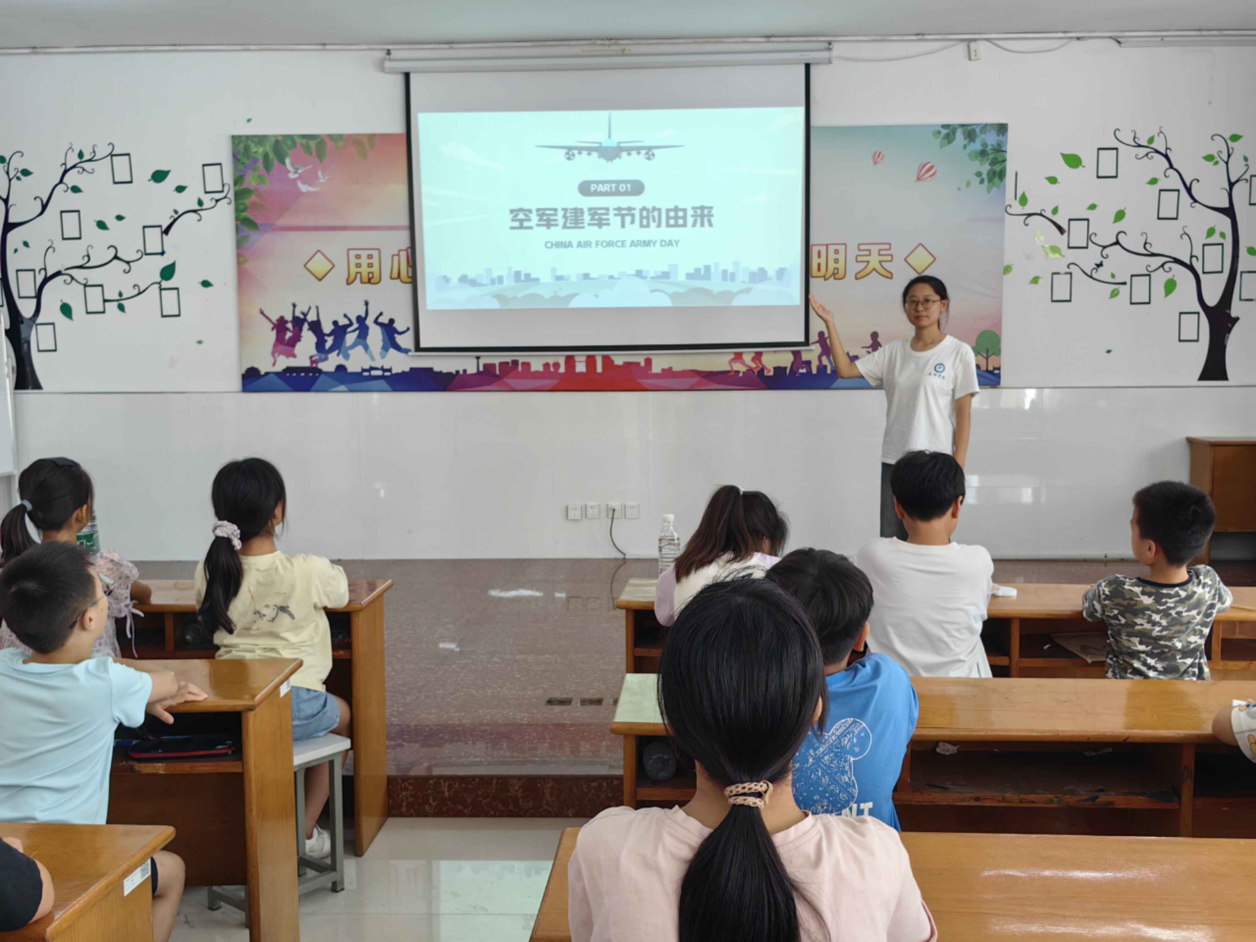 ̽{ͯйаࡱ_չ܊ɫĻn