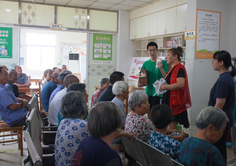 (yng)(li)һȺh(hun)vT һ(chng)cl(xing)ġp򱼸