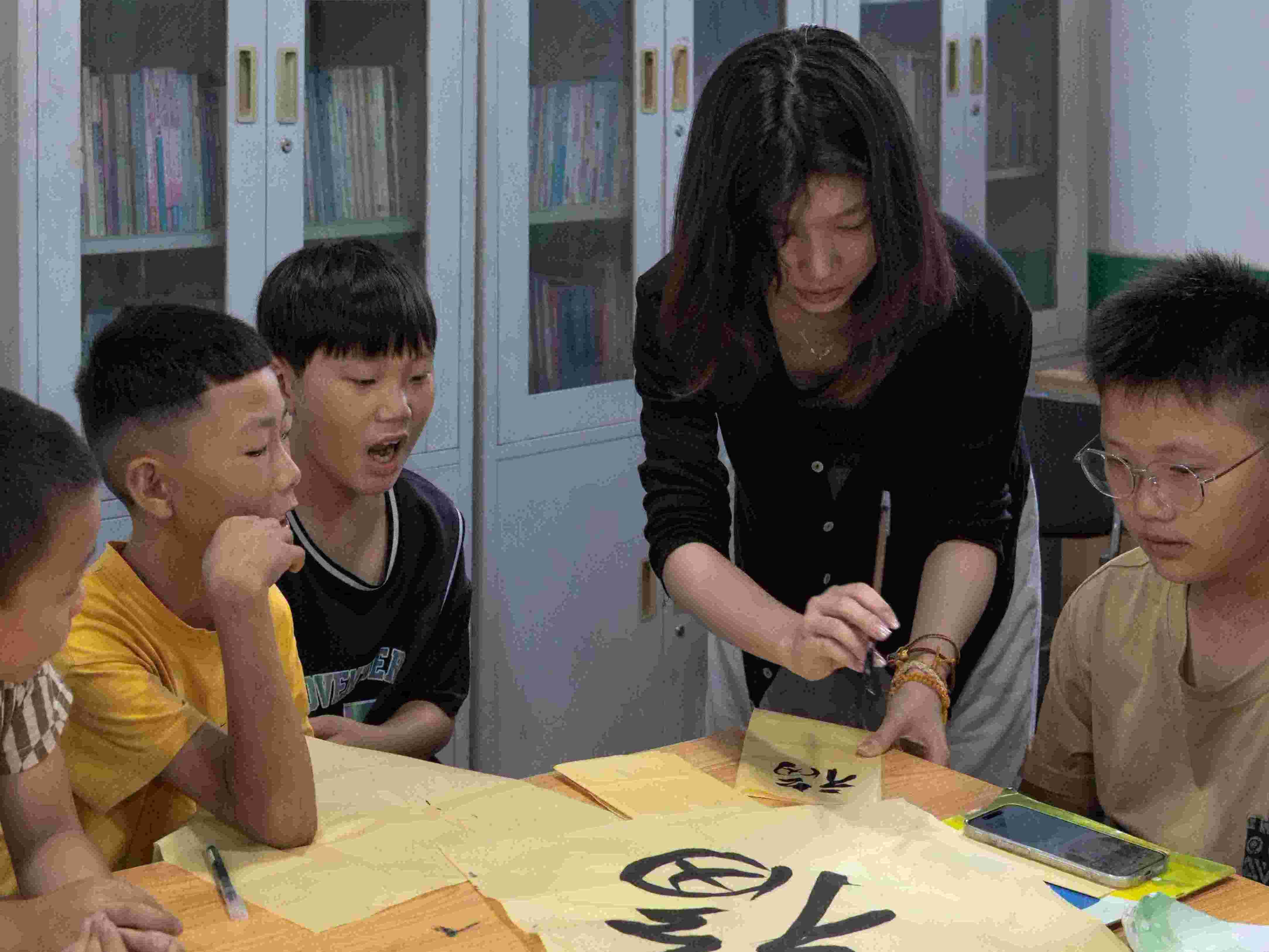 ֧·ϣcĵ KݴWѹӢ֮Z`Fں